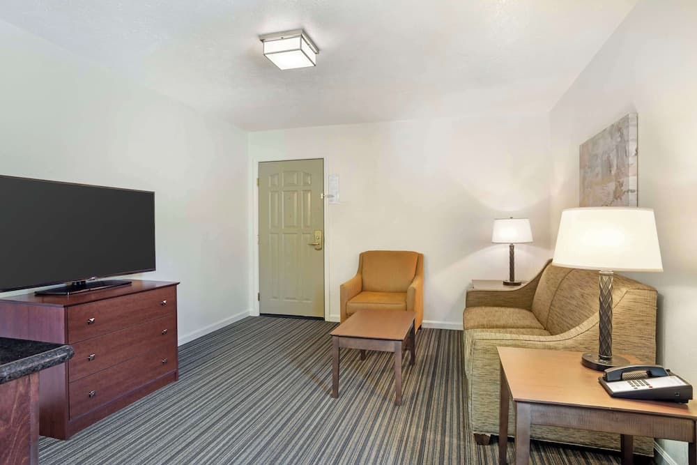 Best Western Clovis Cole gallery photo in Clovis, CA — image 18