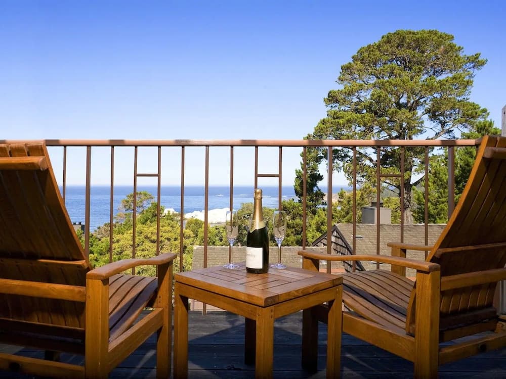 Hyatt Carmel Highlands interior in Carmel, CA — gallery photo 2