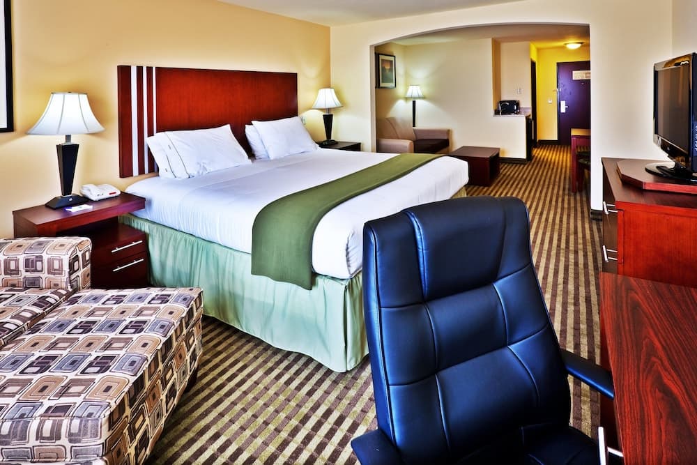Holiday Inn Express & Suites Perry by IHG property views in Perry, OK — gallery photo 3