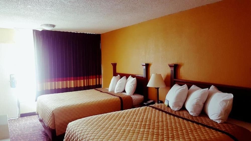 Rodeway Inn Concord - Kannapolis gallery photo in Concord, NC — image 4