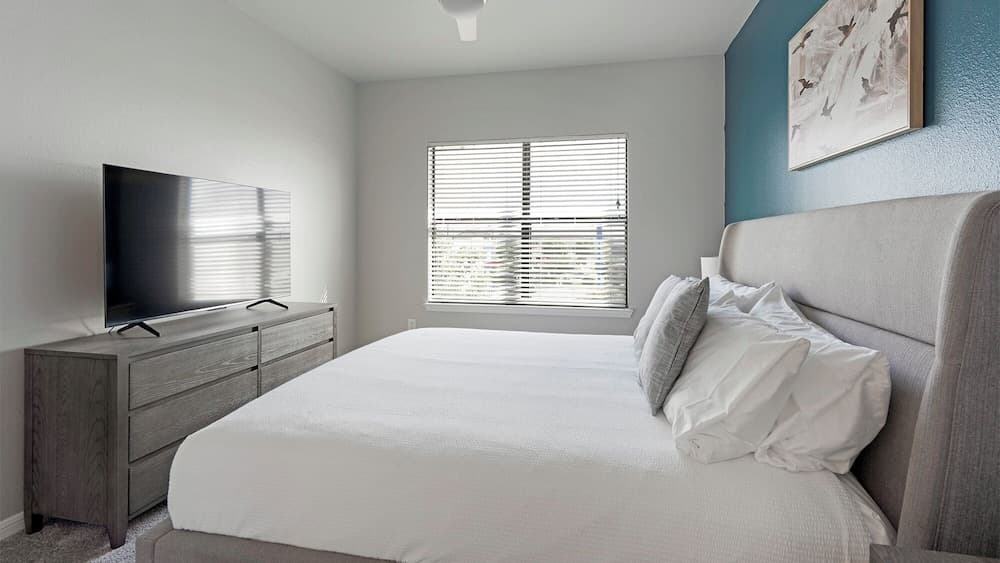 Landing San Antonio Alamo Ranch Apartments interior in San Antonio, TX — gallery photo 2
