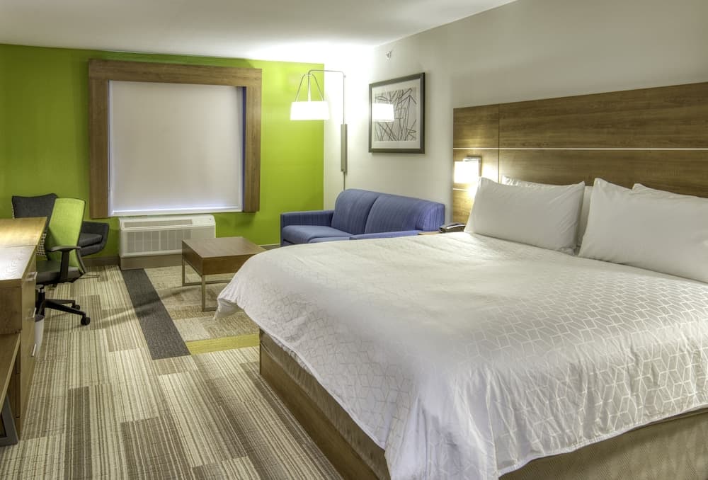 Holiday Inn Express & Suites Omaha Downtown - Old Market by IHG interior in Omaha, NE — gallery photo 2