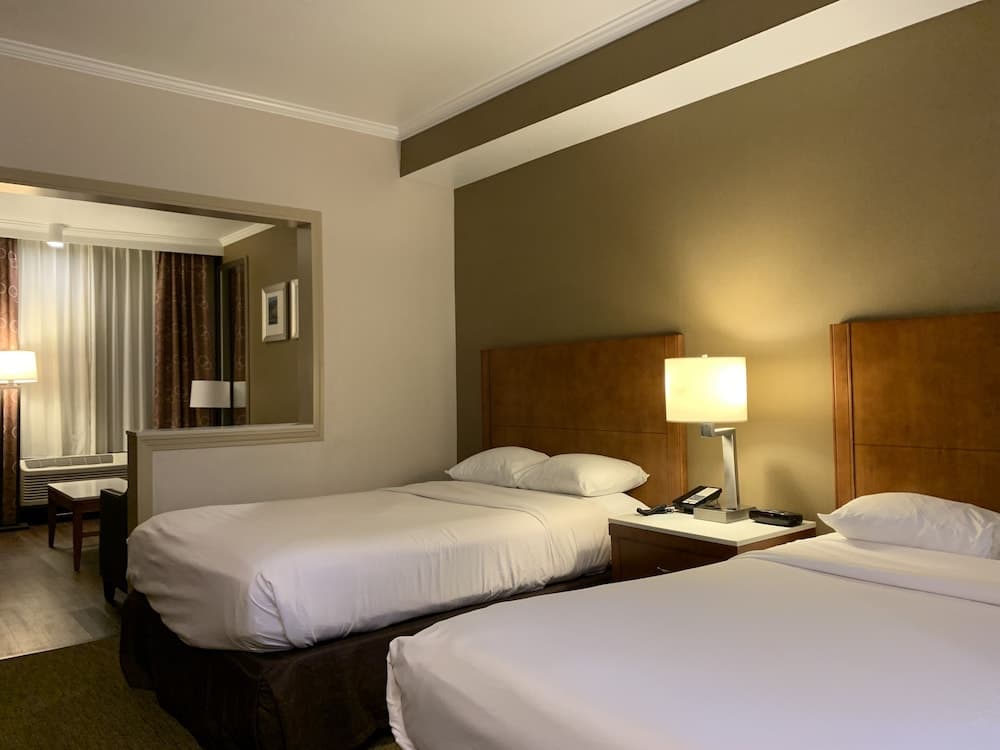 MainStay Suites John Wayne Airport by Choice Hotels gallery photo in Santa Ana, CA — image 61