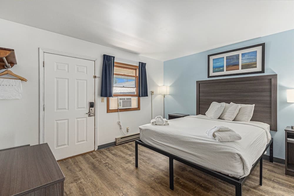 Snyder's Shoreline Inn gallery photo in Ludington, MI — image 153