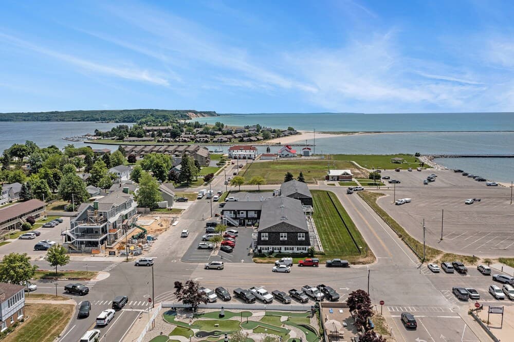 Snyder's Shoreline Inn gallery photo in Ludington, MI — image 64