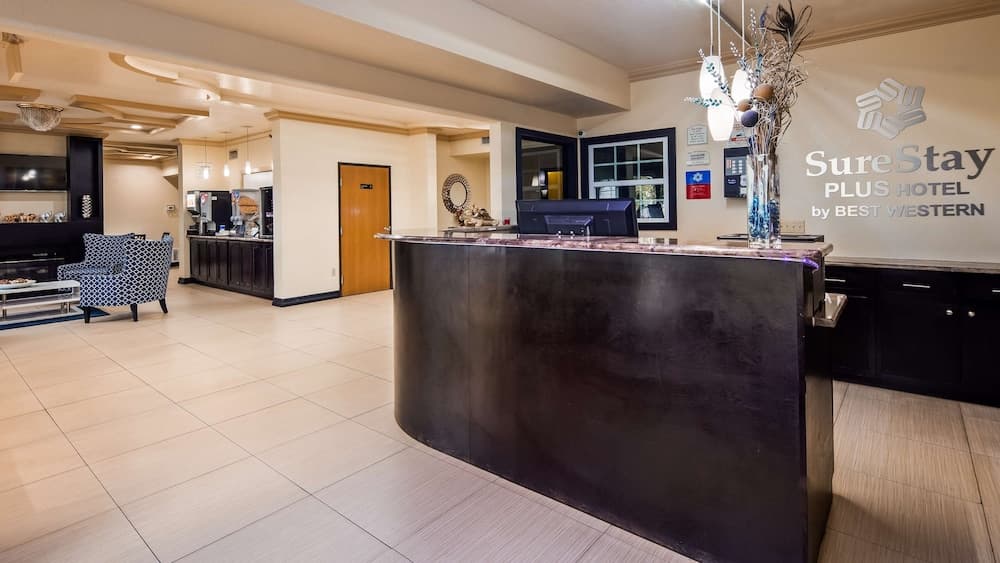 SureStay Plus by Best Western San Antonio Airport interior in San Antonio, TX — gallery photo 2
