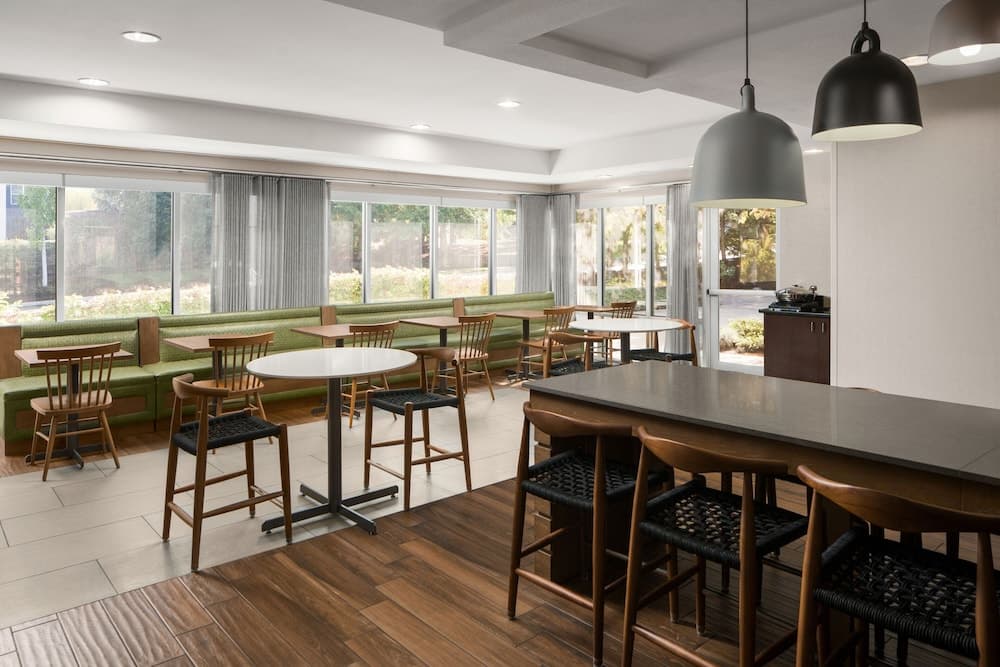 Fairfield Inn & Suites by Marriott Beaverton gallery photo in Beaverton, OR — image 21