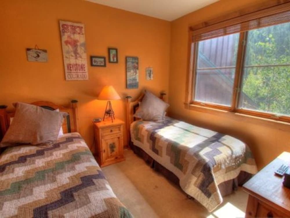 Keystone Village Condos by Gondola Resorts property views in Keystone, CO — gallery photo 3