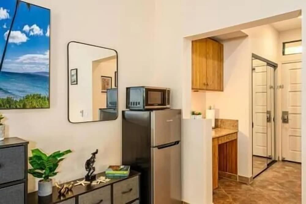 Grand Champions interior in Kihei, HI — gallery photo 2