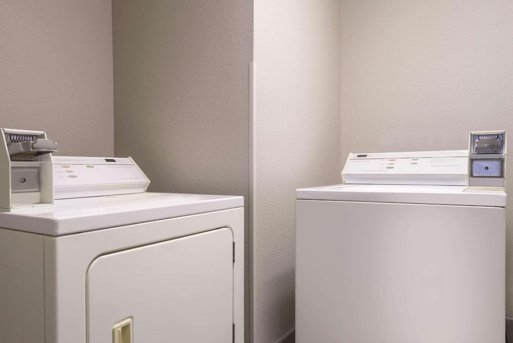 Country Inn & Suites by Radisson, Cedar Falls, IA gallery photo in Cedar Falls, IA — image 5