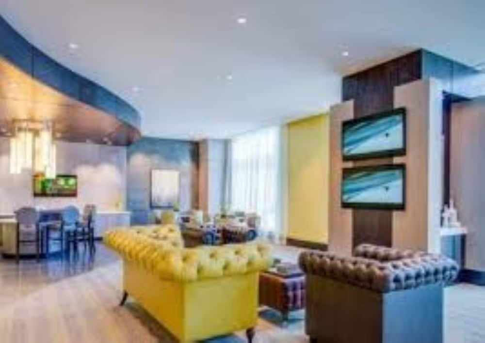 Bluebird Suites in Tysons Corner property views in McLean, VA — gallery photo 3