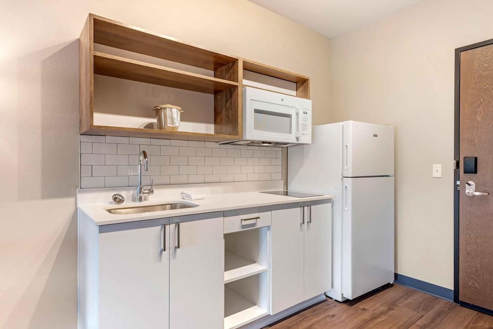 Extended Stay America Premier Suites - Temple gallery photo in Temple, TX — image 40