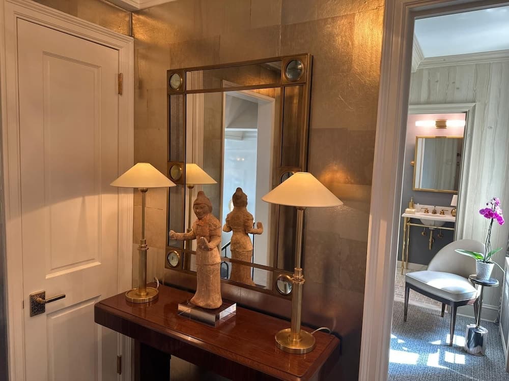 NY Luxury Home Suites featured exterior or lobby in New York, NY — similar hotel