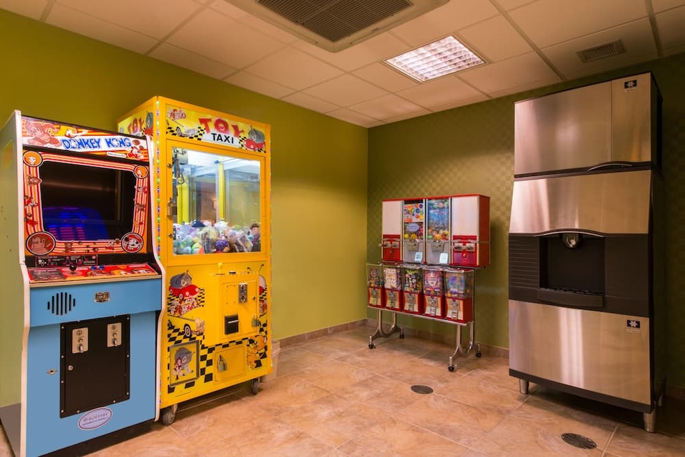 Holiday Inn Express Hotel and Suites Scranton by IHG gallery photo in Scranton, PA — image 55