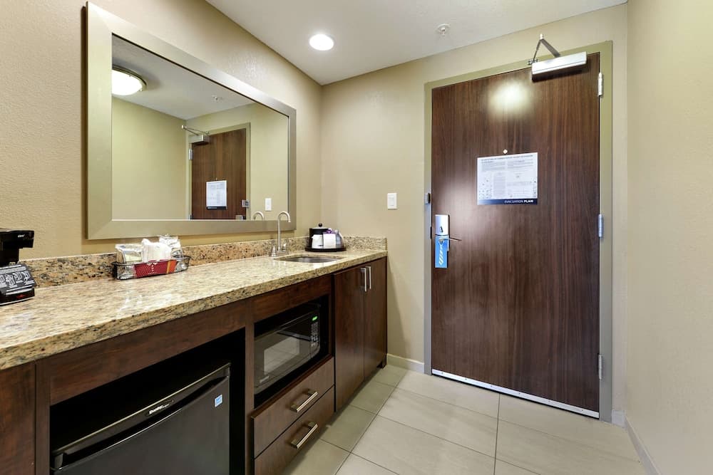 Hampton Inn & Suites Gulfport I-10 gallery photo in Gulfport, MS — image 21
