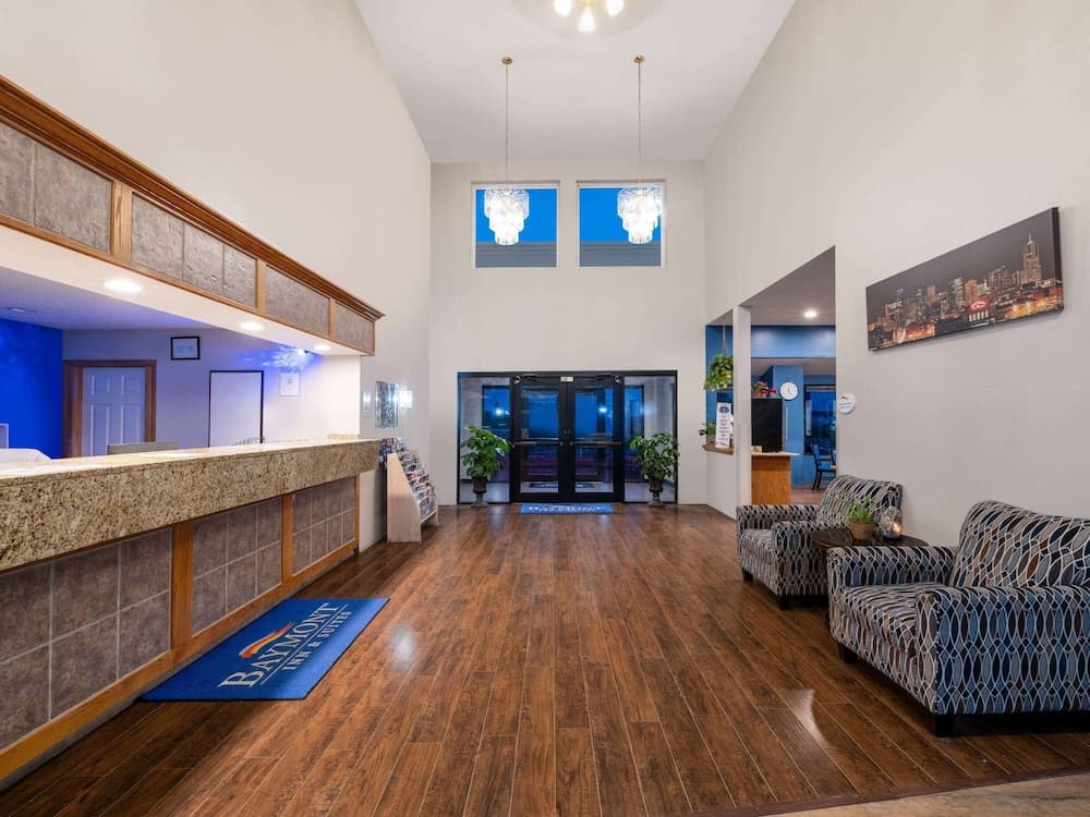 Baymont by Wyndham Limon interior in Limon, CO — gallery photo 2