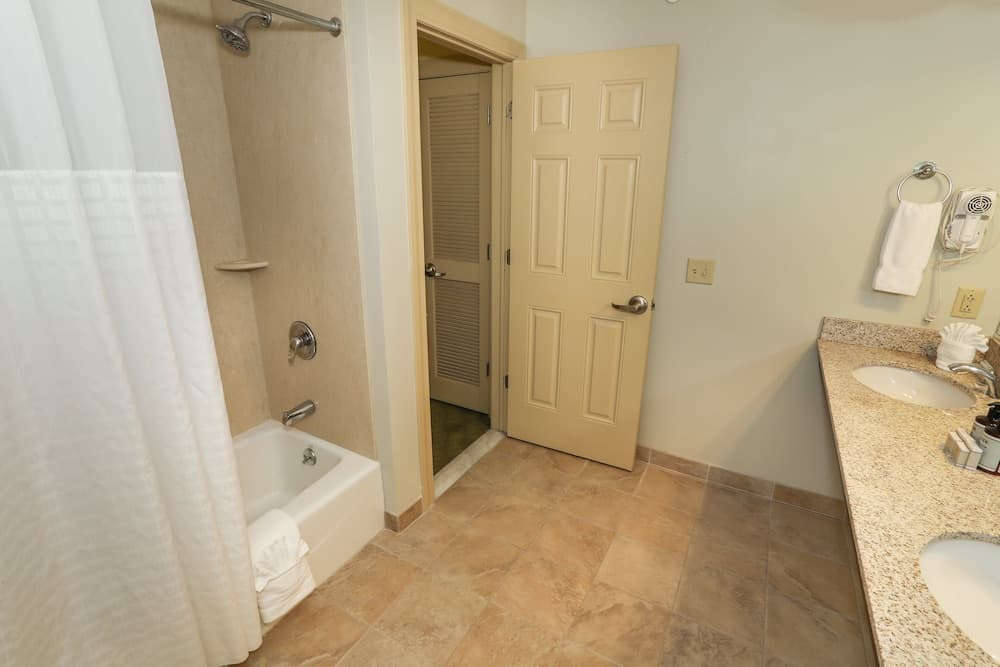 Kaatskill Mountain Club & Condos by Vail Resorts gallery photo in Hunter — image 32