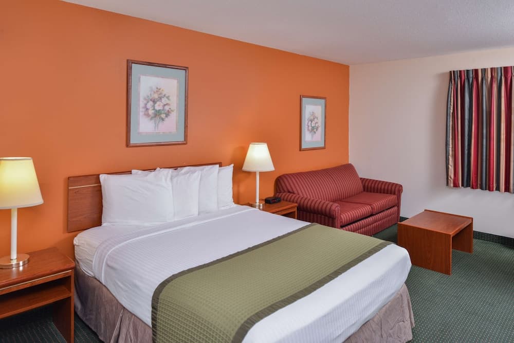 Travelodge Suites by Wyndham Newberg gallery photo in Newberg, OR — image 77