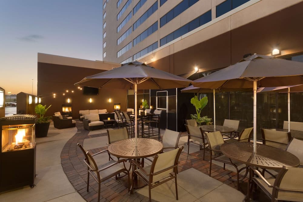 Hilton Chicago/Oak Brook Suites featured exterior or lobby in Villa Park, IL — similar hotel