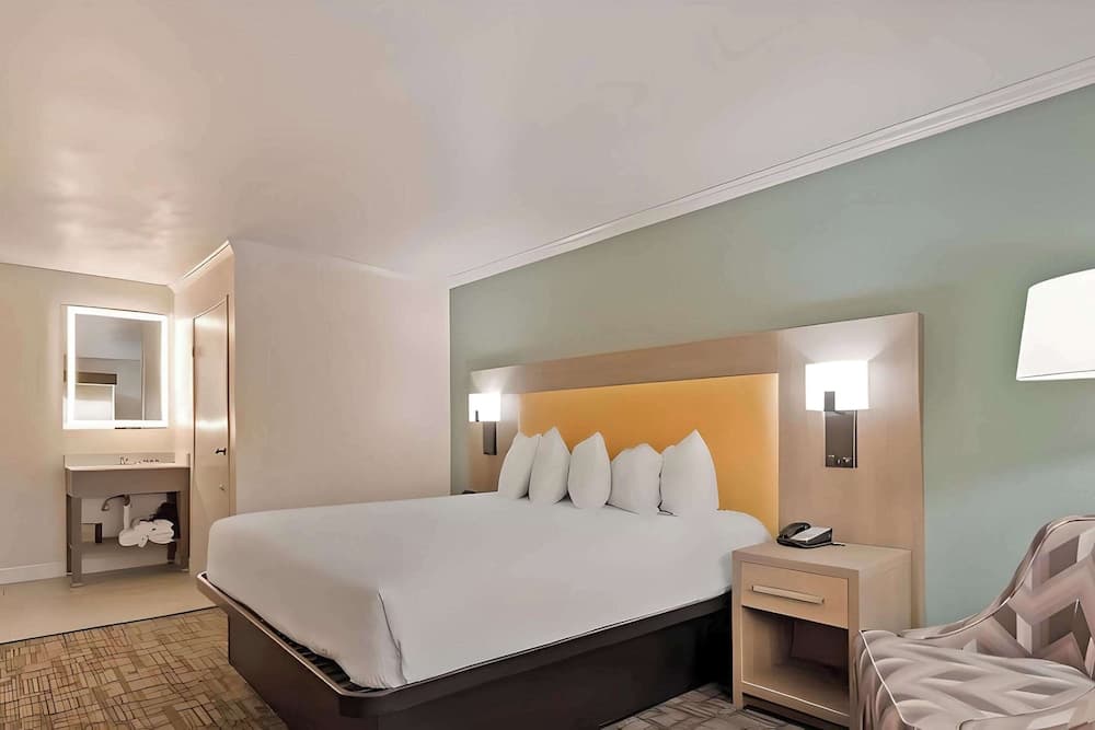 Comfort Inn Hayward - Oakland South gallery photo in Hayward, CA — image 29