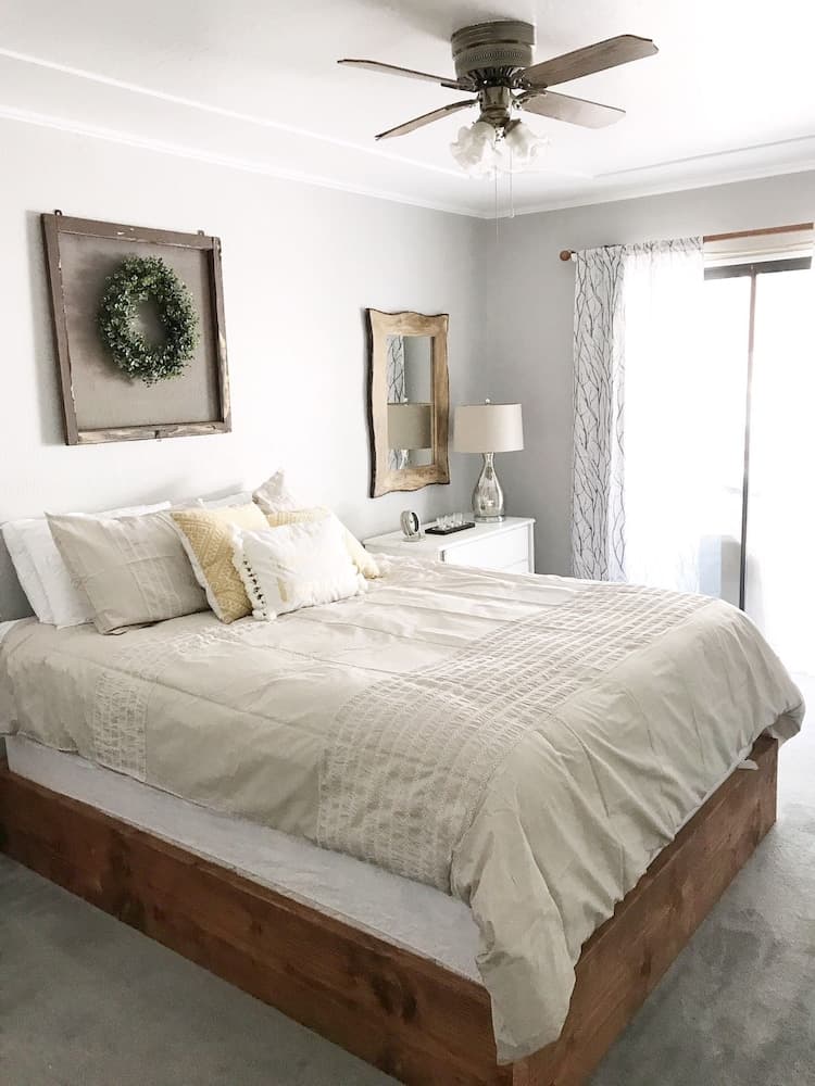 Lazy Z Resort interior in Sonora, CA — gallery photo 2