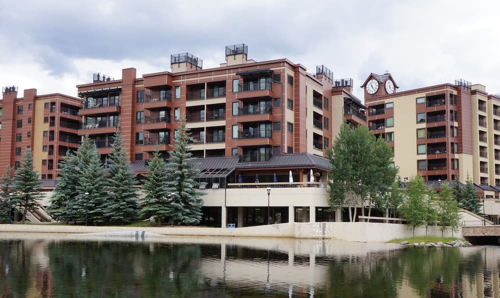 Village at Breckenridge, A Vail Resorts Property interior in Breckenridge, CO — gallery photo 2