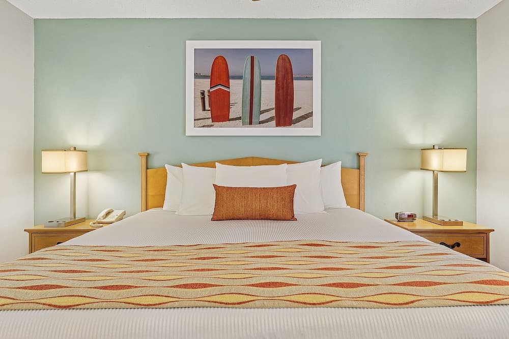 Lehigh Resort Club interior in Lehigh Acres, FL — gallery photo 2