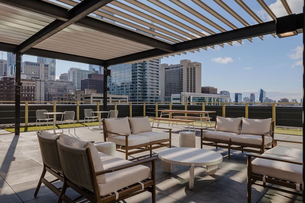 Sosuite One Bed Apt Plus w Rooftop, Gym, Laundry interior in Philadelphia, PA — gallery photo 2