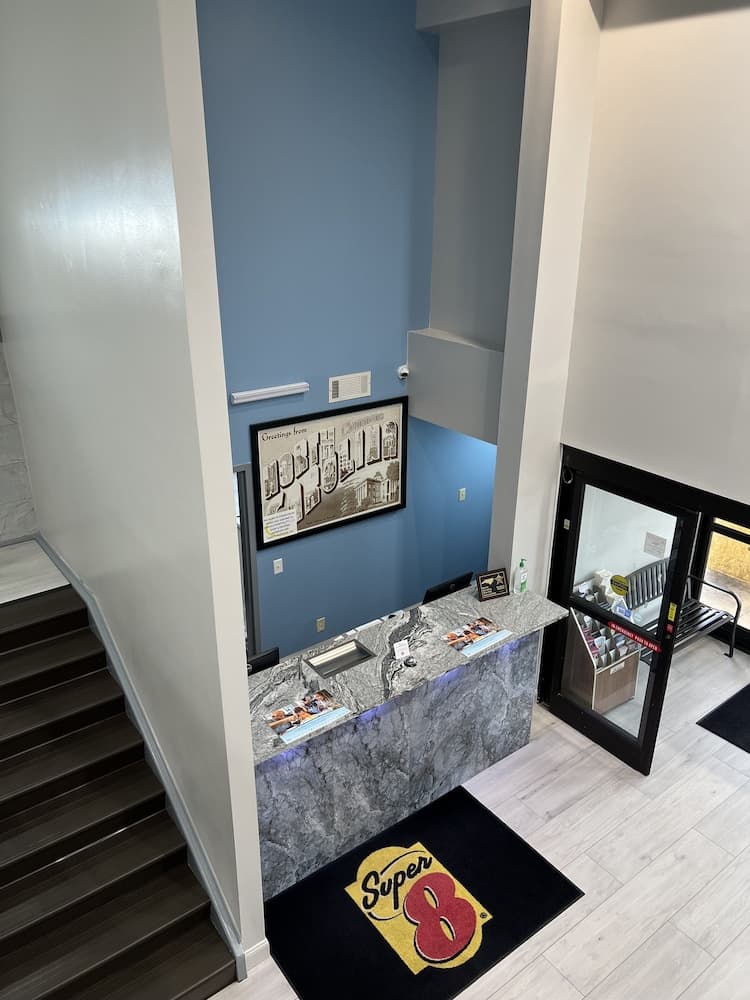 Super 8 by Wyndham Clemmons/Bermuda Run/Winston-Salem I-40 property views in Clemmons, NC — gallery photo 3