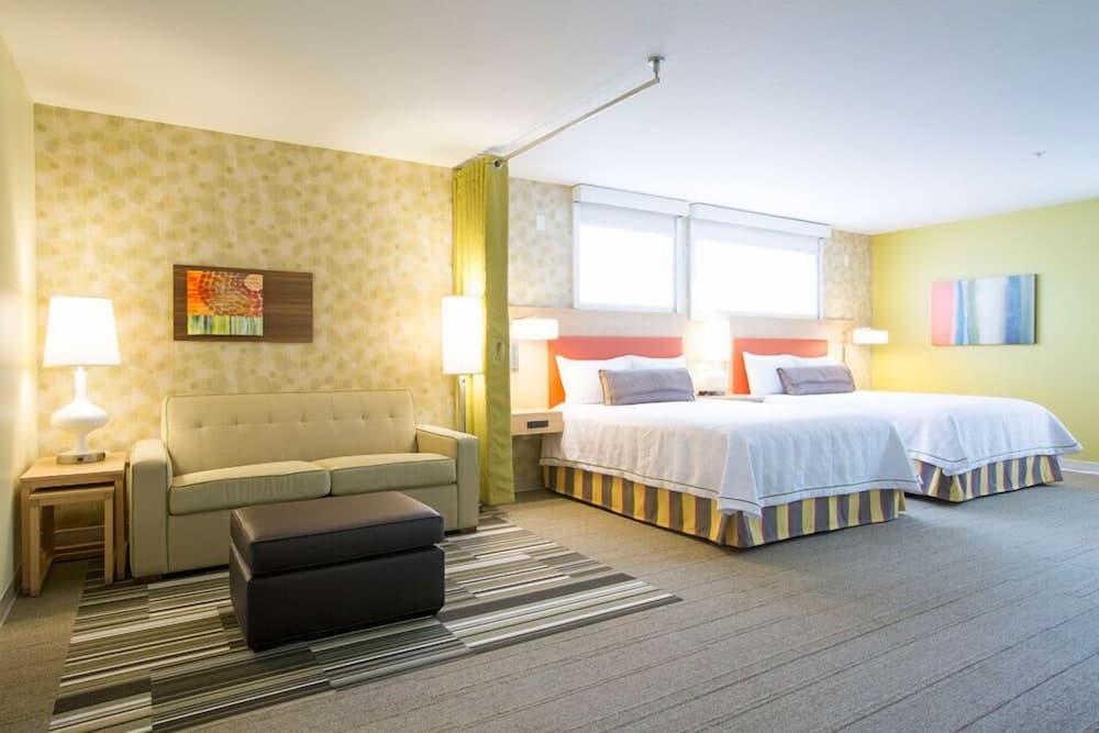 Home2 Suites by Hilton Youngstown West/Austintown interior in Austintown, OH — gallery photo 2