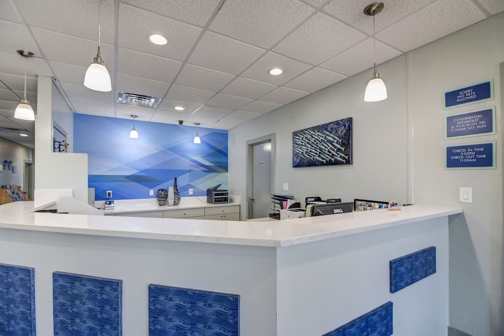 Emerald Coast Inn And Suites exterior or lobby in Fort Walton Beach, FL — main listing photo