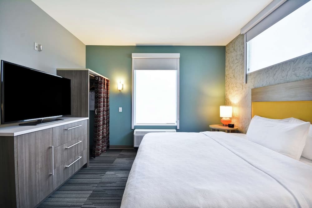Home2 Suites by Hilton Queensbury Lake George interior in Queensbury, NY — gallery photo 2