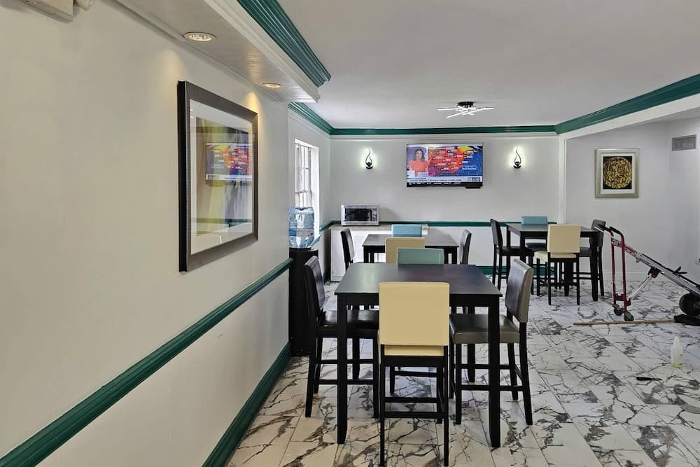 Quality Inn & Suites gallery photo in Metairie, LA — image 32