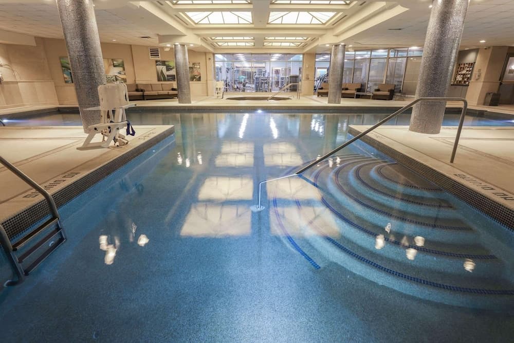 Radisson Plaza Hotel at Kalamazoo Center gallery photo in Kalamazoo, MI — image 25