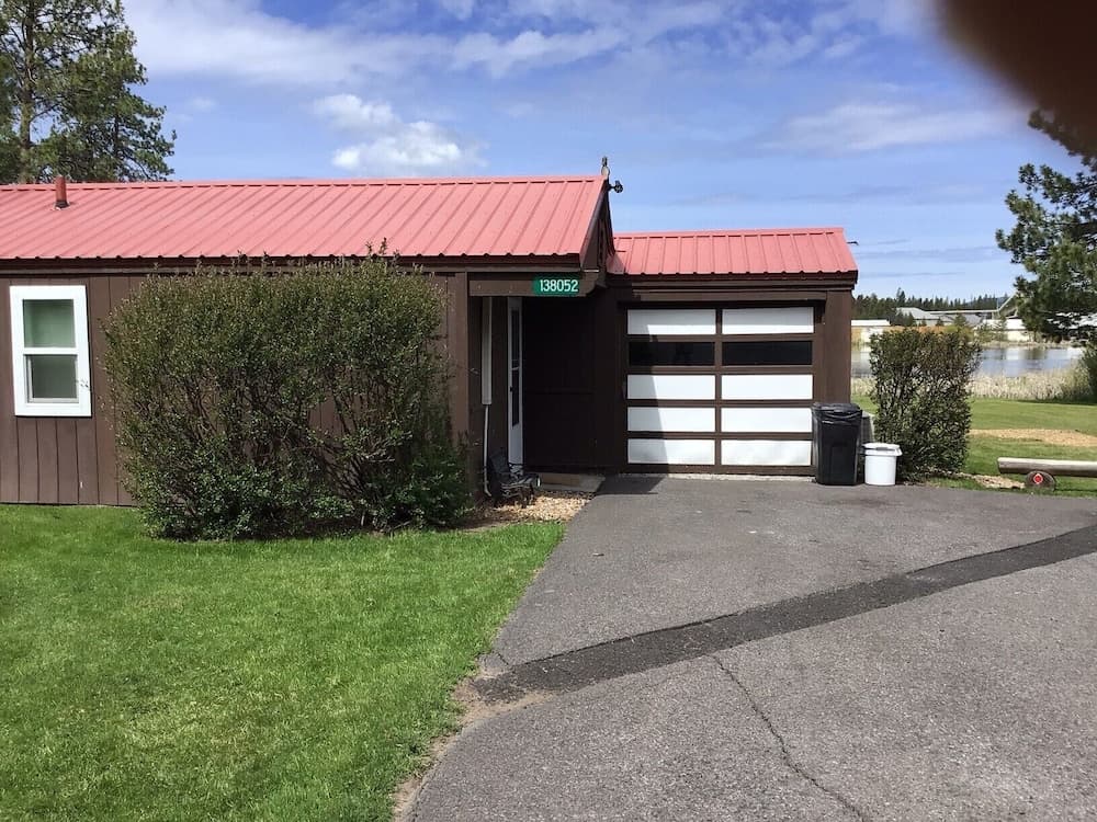 Historic  Gilchrist Waterfront Resort property views in Crescent, OR — gallery photo 3