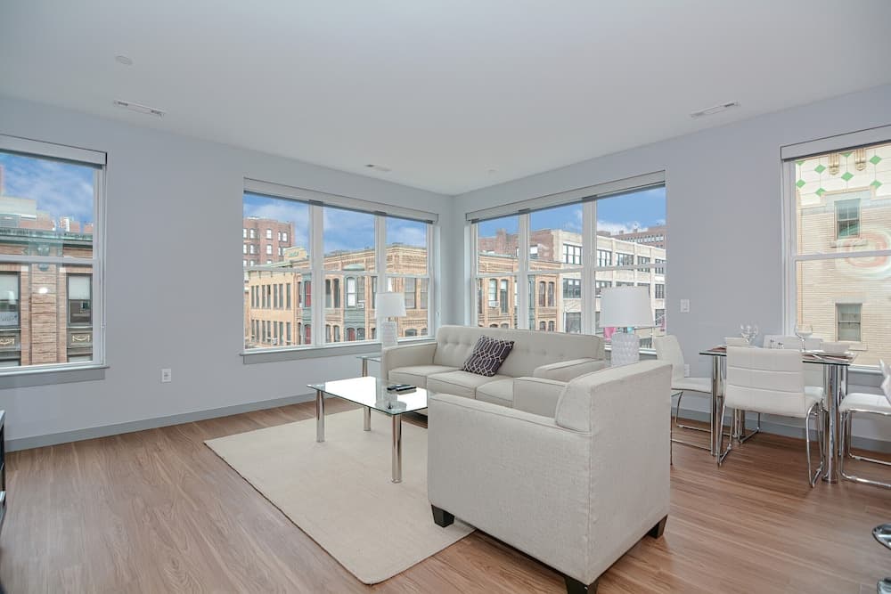 Global Luxury Suites Downtown Providence gallery photo in Providence, RI — image 27