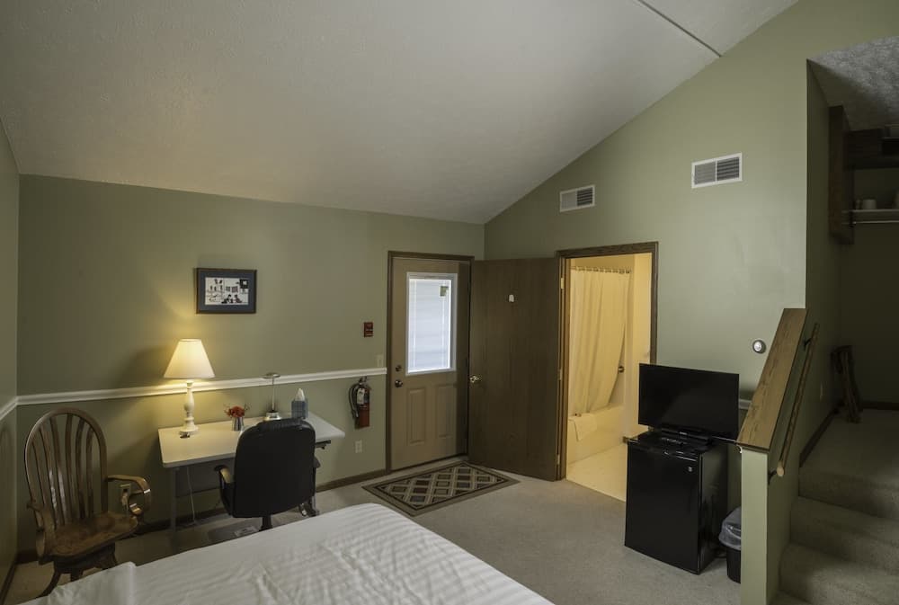 Sugarcreek Village Inn gallery photo in Sugarcreek, OH — image 4