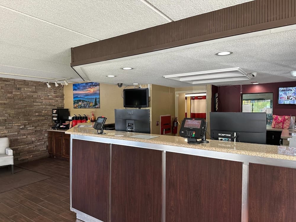 Econo Lodge Hickory gallery photo in Hickory, NC — image 6