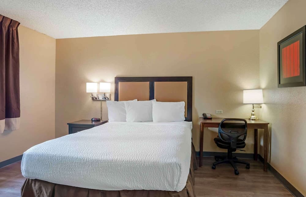 Extended Stay America Suites Los Angeles Torrance Harborgate gallery photo in Torrance, CA — image 26