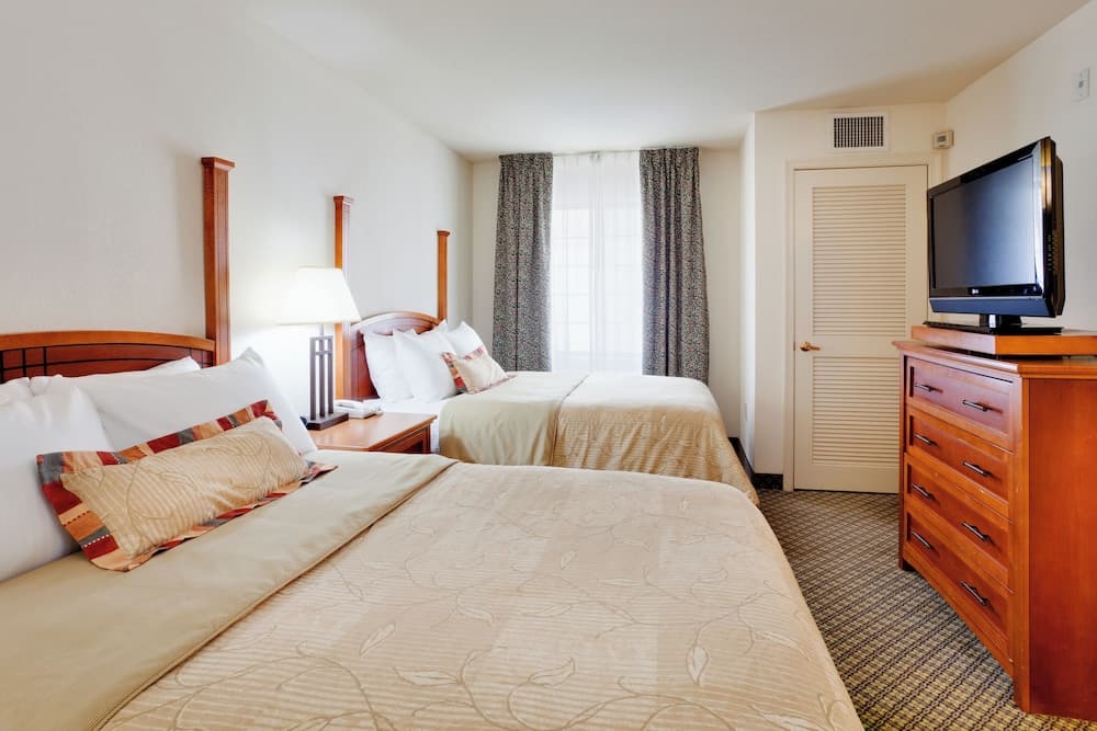 Staybridge Suites Allentown Bethlehem Airport by IHG property views in Allentown, PA — gallery photo 3