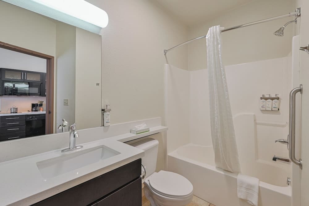 Affordable Suites of America Tulsa property views in Tulsa, OK — gallery photo 3