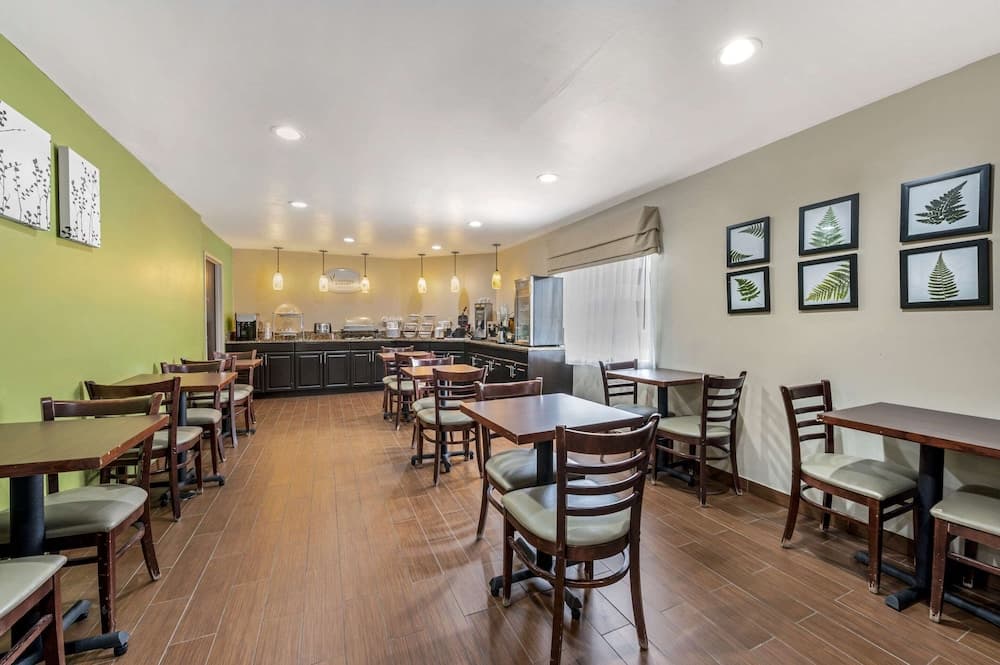 Sleep Inn Naperville - Chicago gallery photo in Naperville, IL — image 12