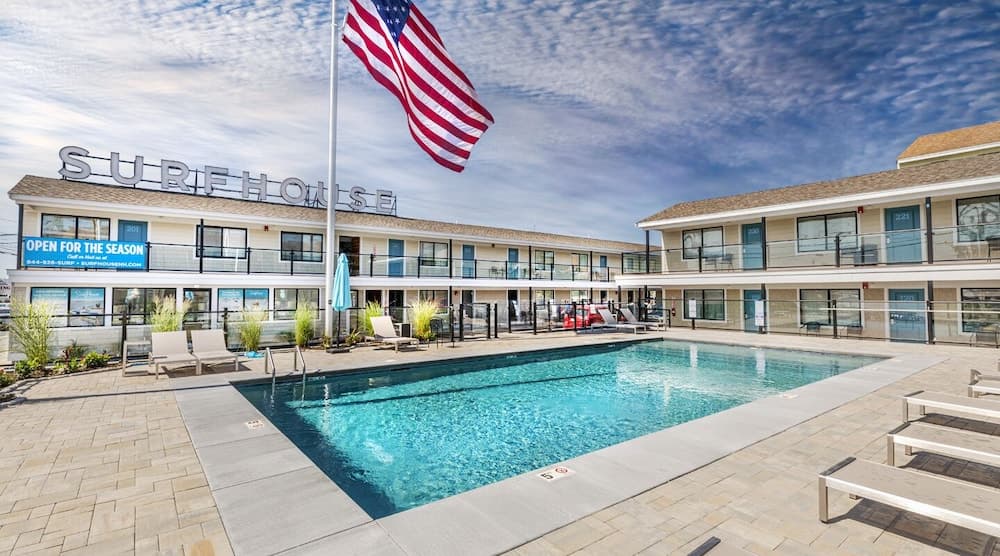 Surf House featured exterior or lobby in Hampton, NH — similar hotel