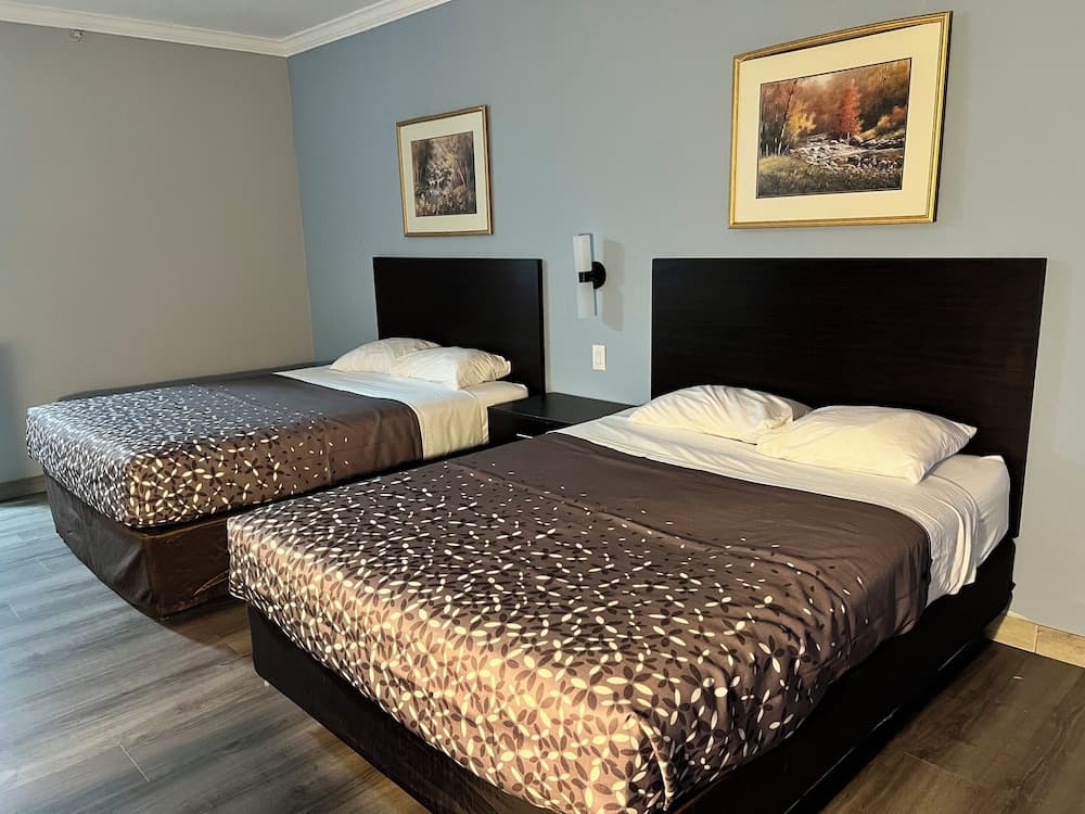 Quality Inn Tahlequa South property views in Tahlequah, OK — gallery photo 3