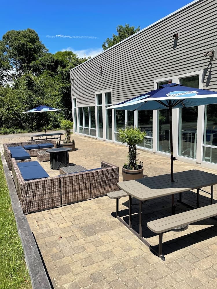 Iris Hotel Cape Cod gallery photo in Falmouth, MA — image 74