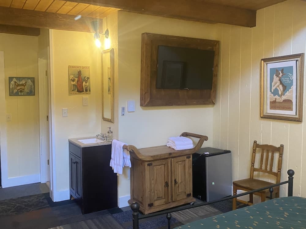 The Viking Lodge - Downtown Winter Park, Colorado interior in Winter Park, CO — gallery photo 2