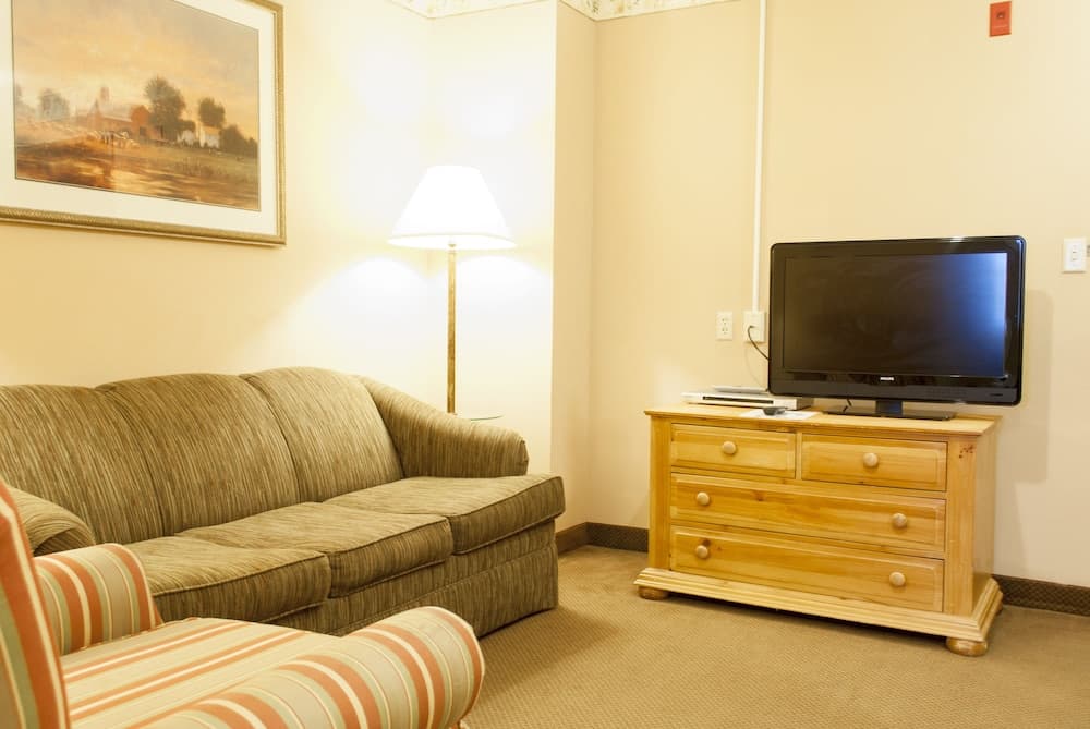 Country Inn & Suites by Radisson, Cedar Falls, IA gallery photo in Cedar Falls, IA — image 26