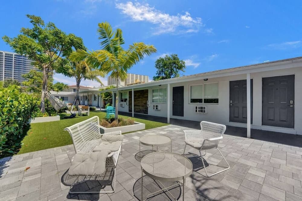 Pelican by Stay Hospitality — hotel in Pompano Beach, Florida