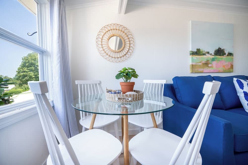 Marina Bay Cottages gallery photo in Waterford — image 75