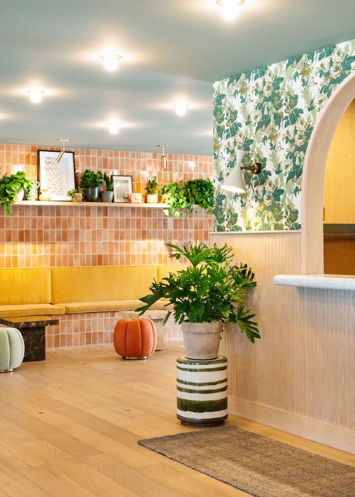 Palihotel Hollywood near Universal Studios interior in Los Angeles, CA — gallery photo 2